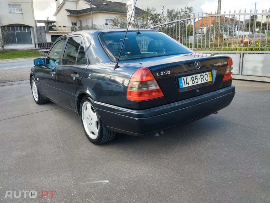 Mercedes-Benz C 250 TURBODIESEL