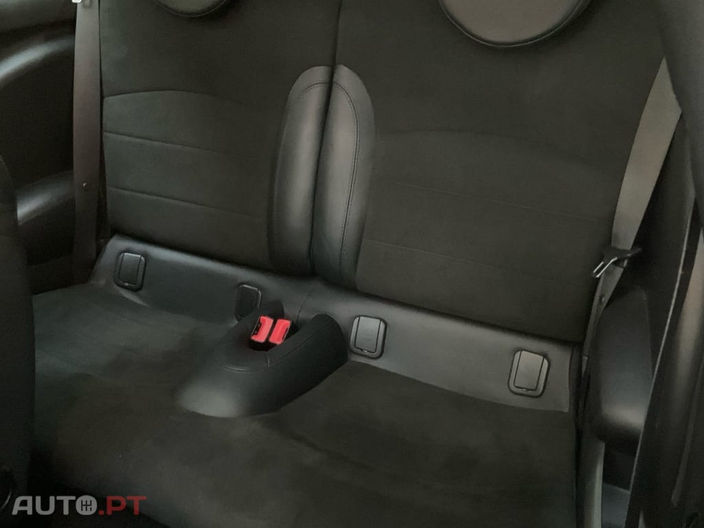 MINI Cooper John Cooper Works