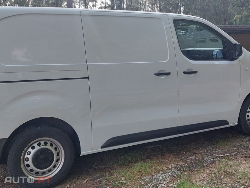 Peugeot E-Expert 75 kWh Semi-Vidrado Premium Standard