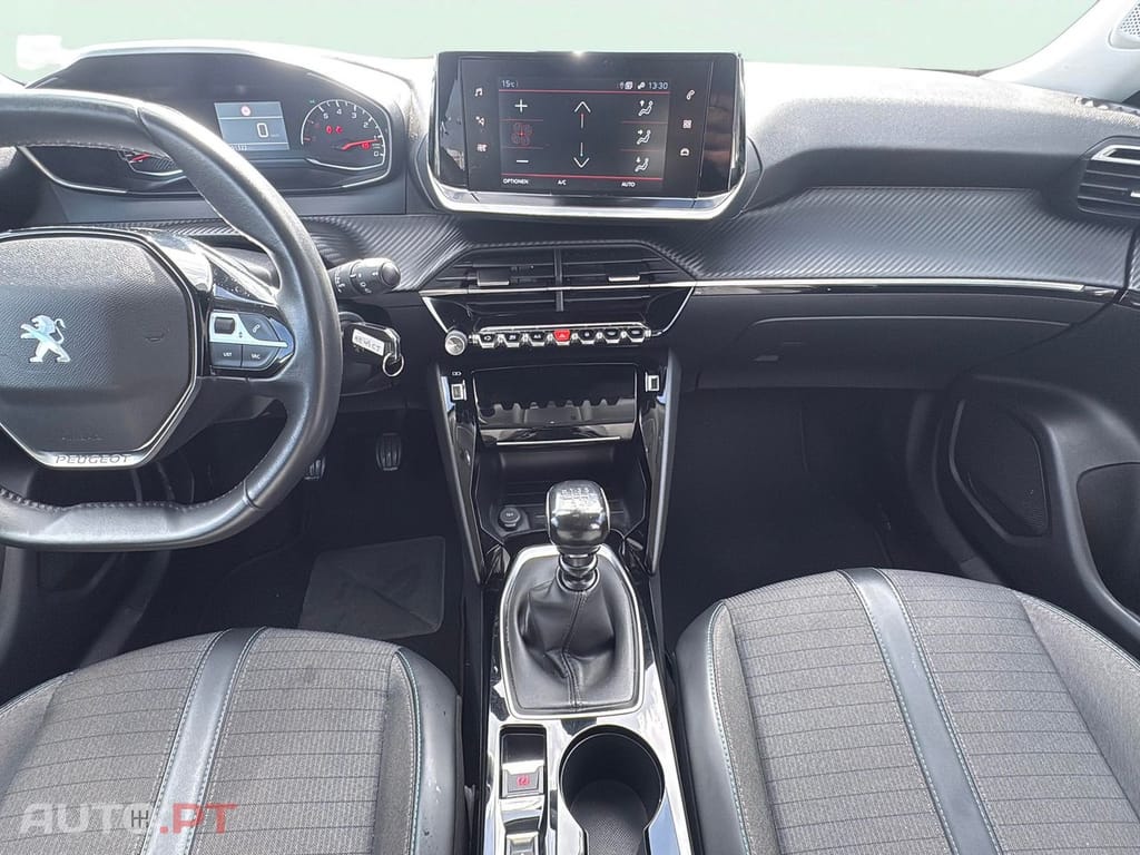 Peugeot 2008 1.5 BlueHDi Allure Pack