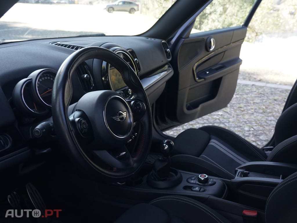 MINI Countryman One D
