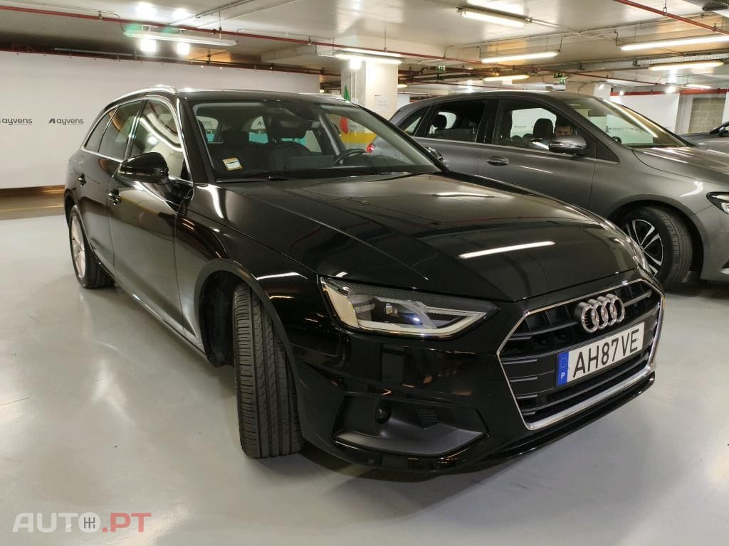 Audi A4 Avant 30 TDI S tronic
