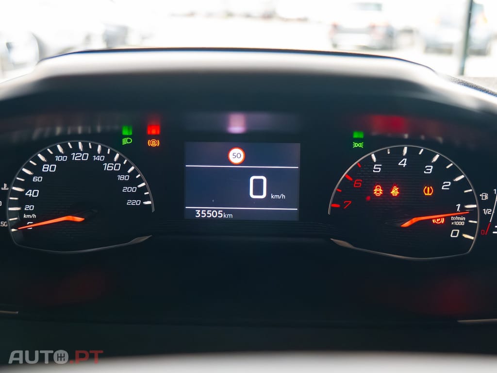 Peugeot 2008 1.2 PureTech Active Pack