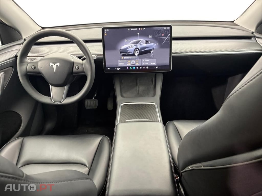 Tesla Model Y Standard RWD