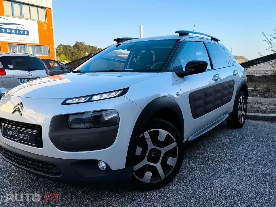 Citroen C4 Cactus 1.6 e-HDi Shine ETG6 92g