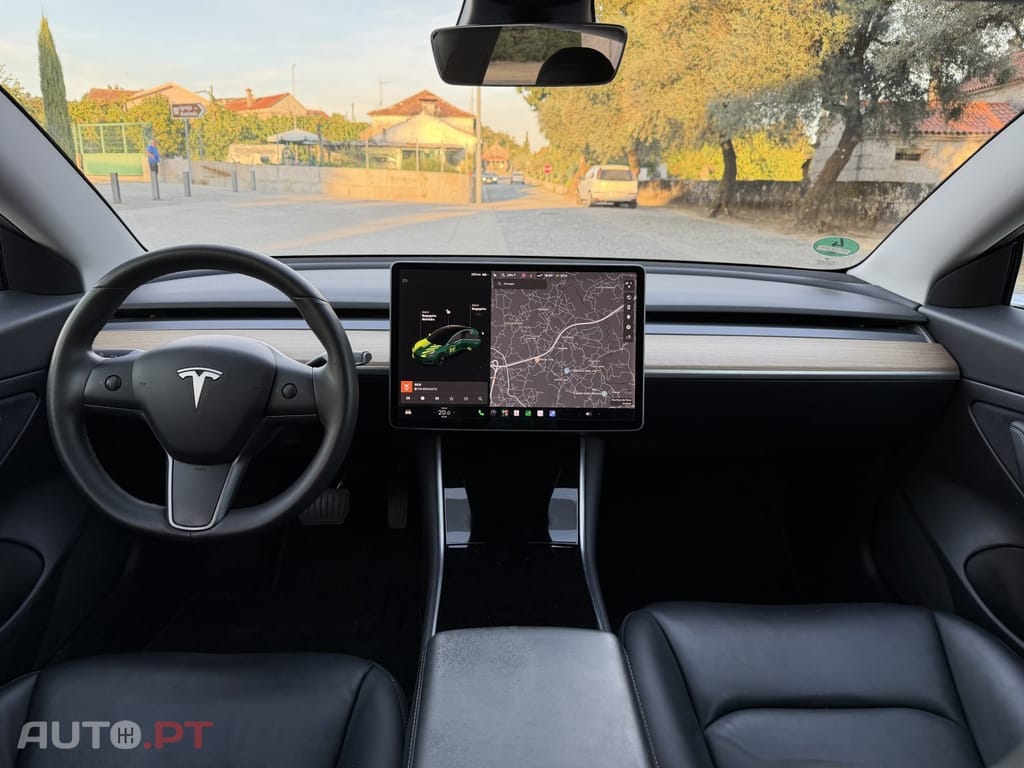 Tesla Model 3 Standard Range Plus RWD