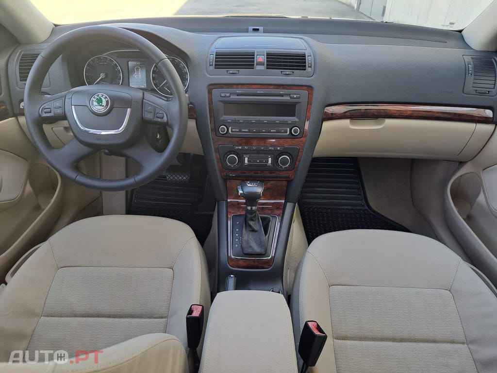 Skoda Octavia Break 1.6 TDi Elegance DSG