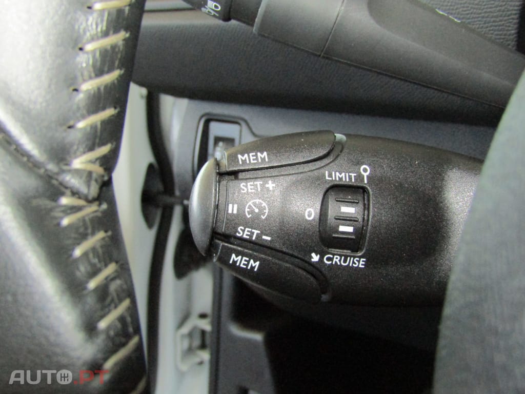 Peugeot 308 1.5 BlueHDi Business Line