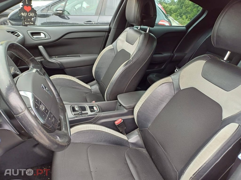 Citroen DS4 1.6 e-HDi So Chic CMP6