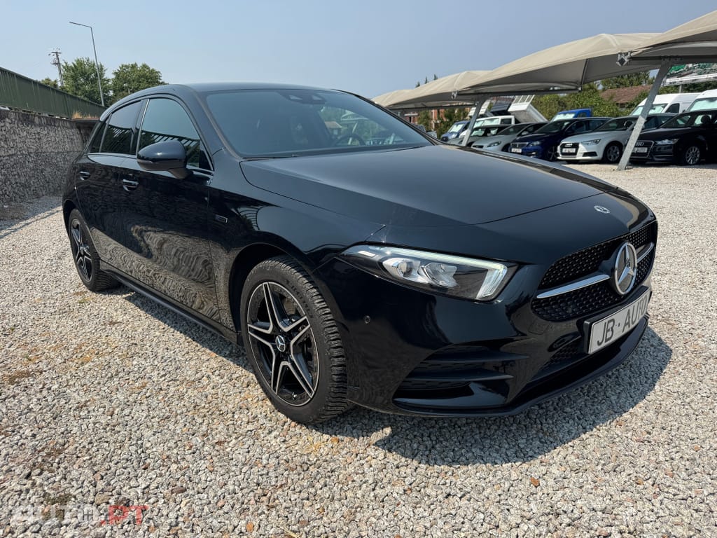 Mercedes-Benz A 250 e AMG Line