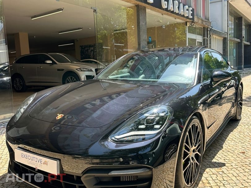 Porsche Panamera 4 E-Hybrid
