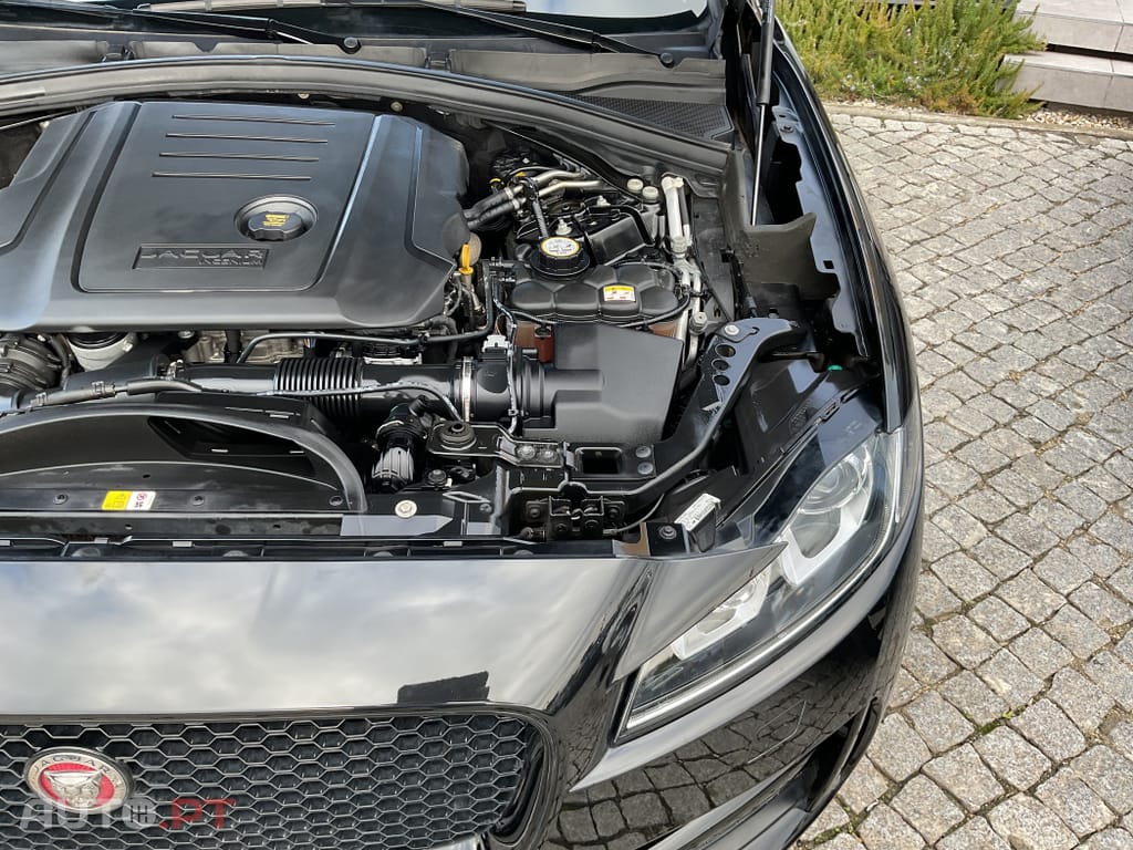 Jaguar F-Pace 2.0 i4D R-Sport AWD Aut.