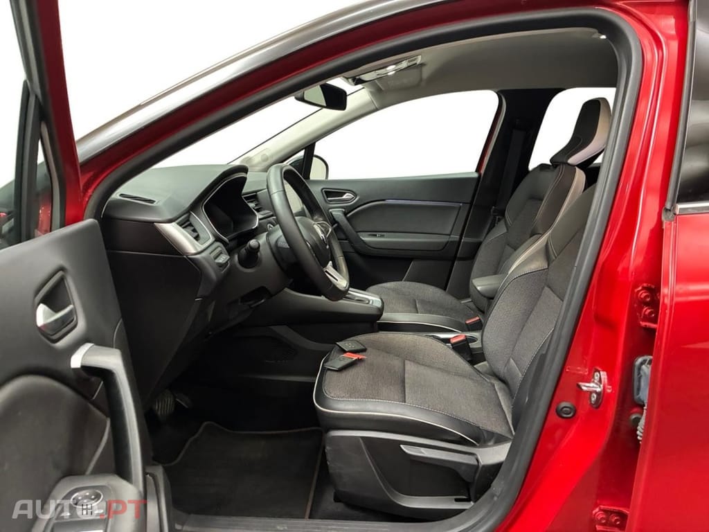Renault Captur E-Tech Intens