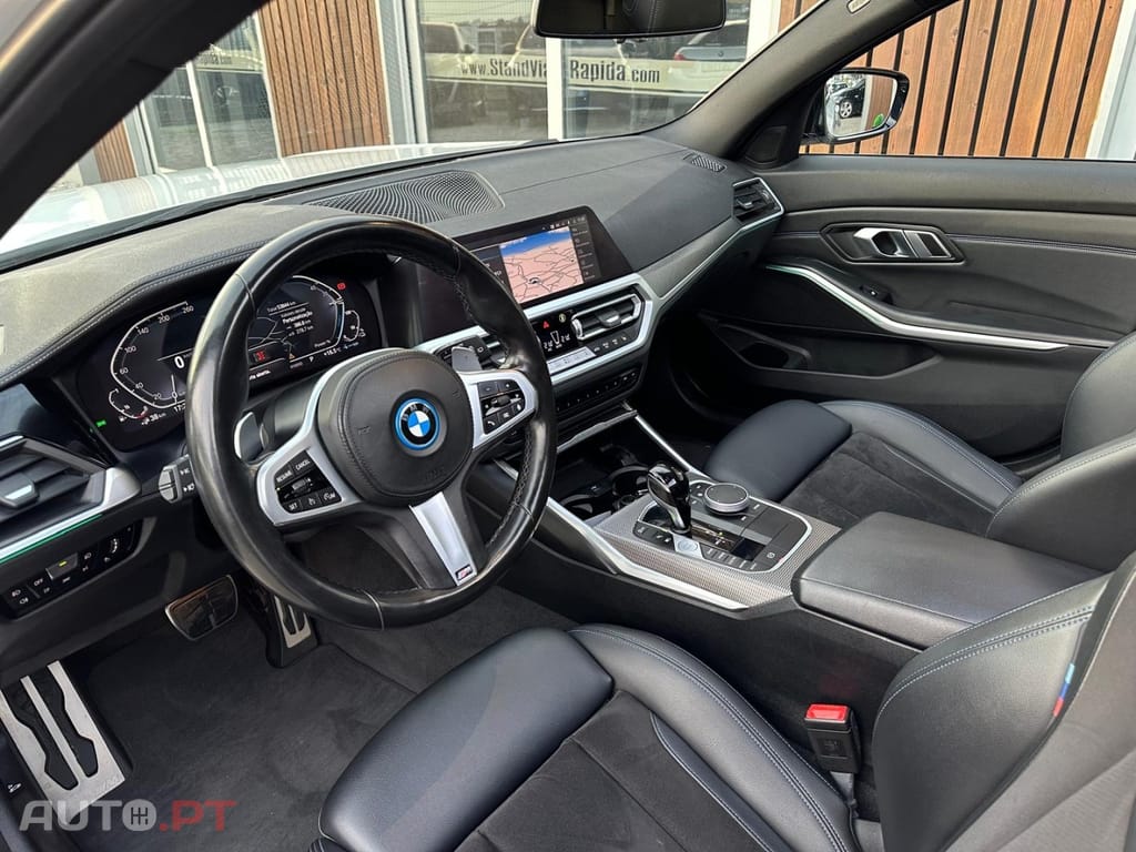 BMW 320 e Touring Pack M Auto