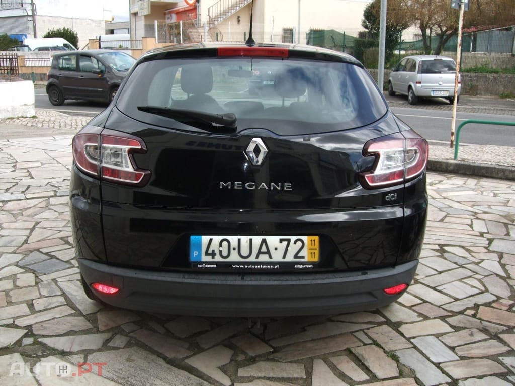 Renault Mégane Break 1.5 dCi Confort — fotografia 4