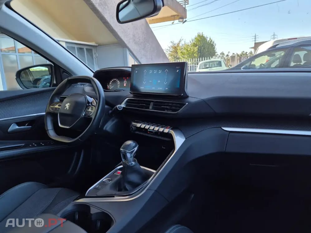 Peugeot 3008 1.5 BlueHDi Allure