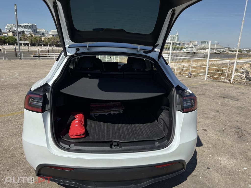 Tesla Model Y Tração Traseira