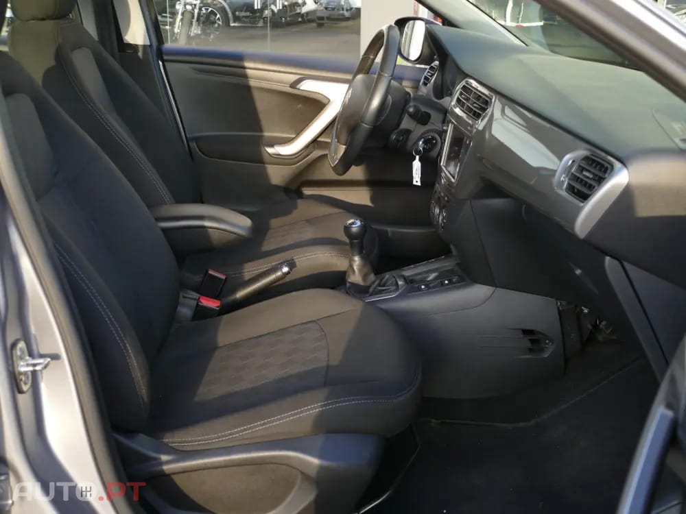 Citroen C-Elysée 1.2 PureTech Feel