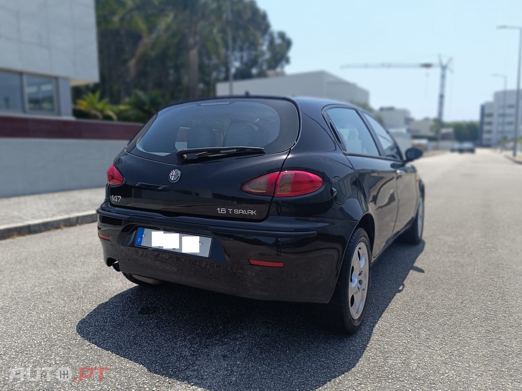 Alfa Romeo 147 1.6 TS Distinctive