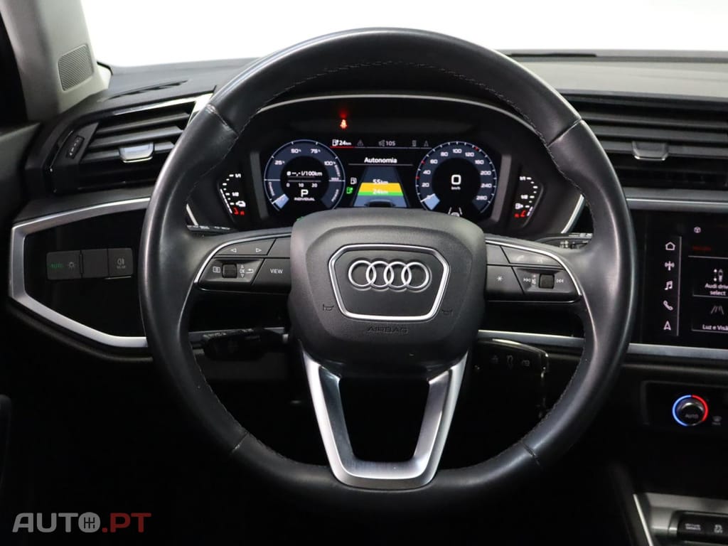 Audi Q3 45 TFSIe S tronic