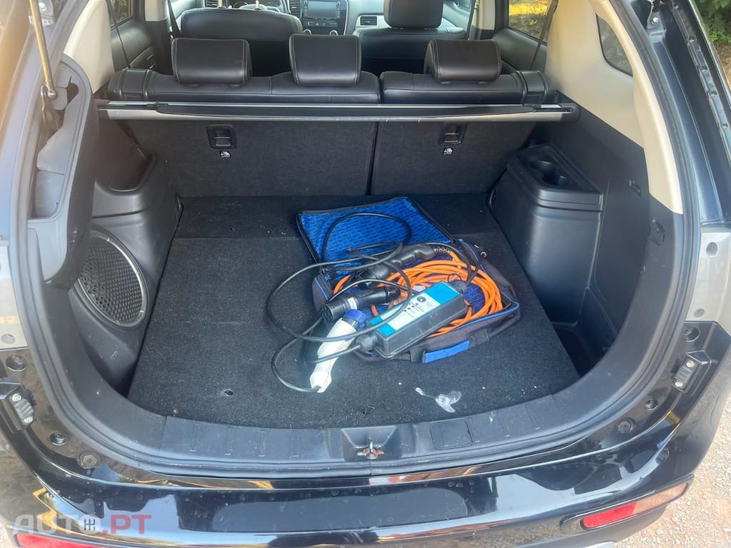 Mitsubishi Outlander Phev