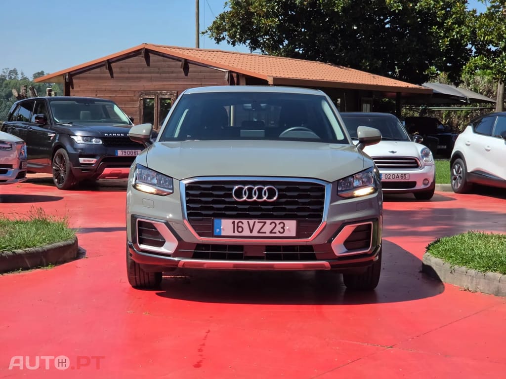 Audi Q2 1.6 TDI Design — fotografia 2