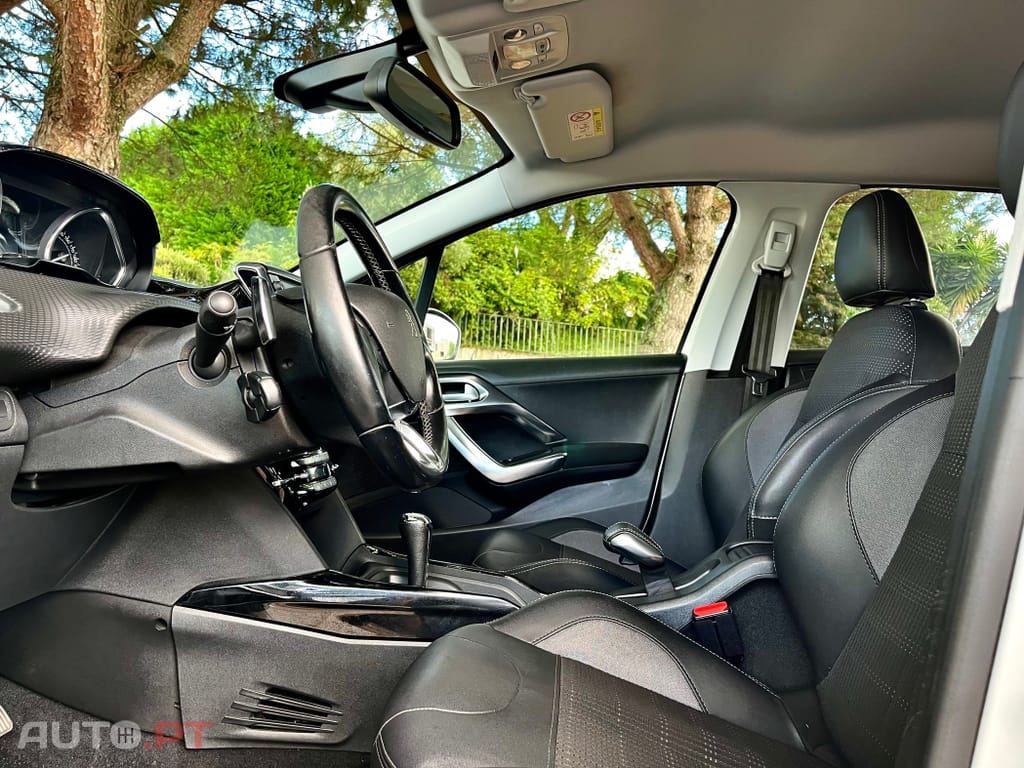 Peugeot 2008 Automático