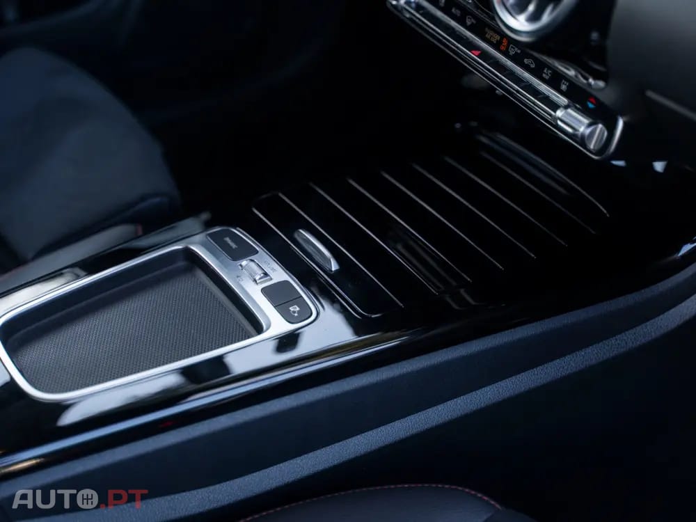 Mercedes-Benz CLA 250 e Shooting Brake AMG Line