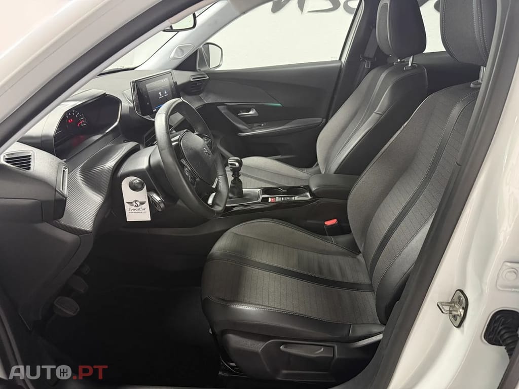 Peugeot 2008 1.2 PureTech Allure