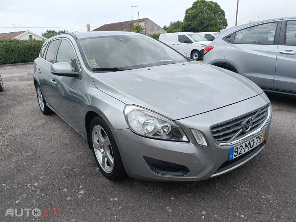 Volvo V60 1.6 D2 Drive Momentum Start/Stop
