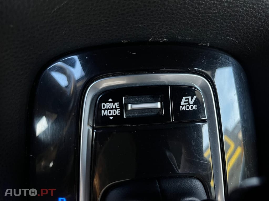 Toyota Corolla Confort 1.8 Hibrido