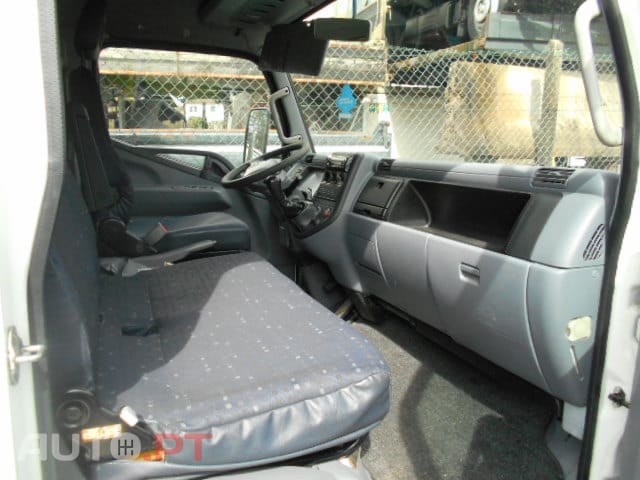 Mitsubishi Canter Fuso 3C15 3.0D-iD