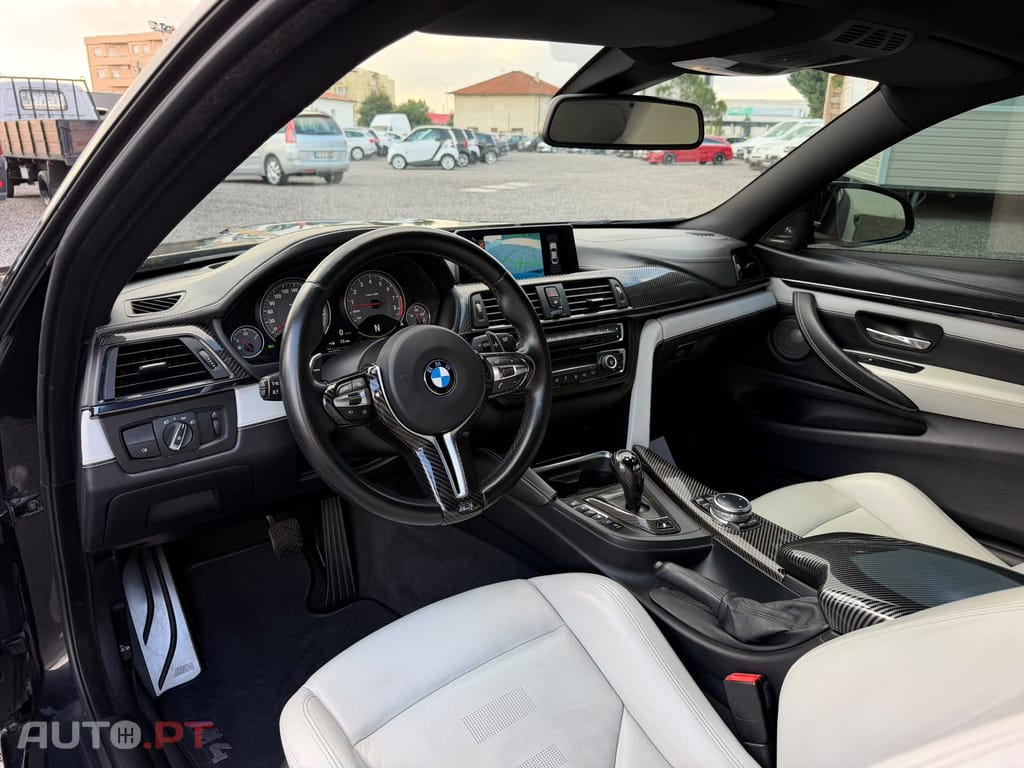 BMW M4 Auto