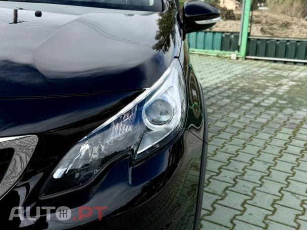 Peugeot 2008 1.2 PureTech Allure EAT6