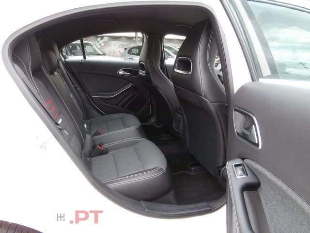 Mercedes-Benz A 180 d 7G-DCT Style