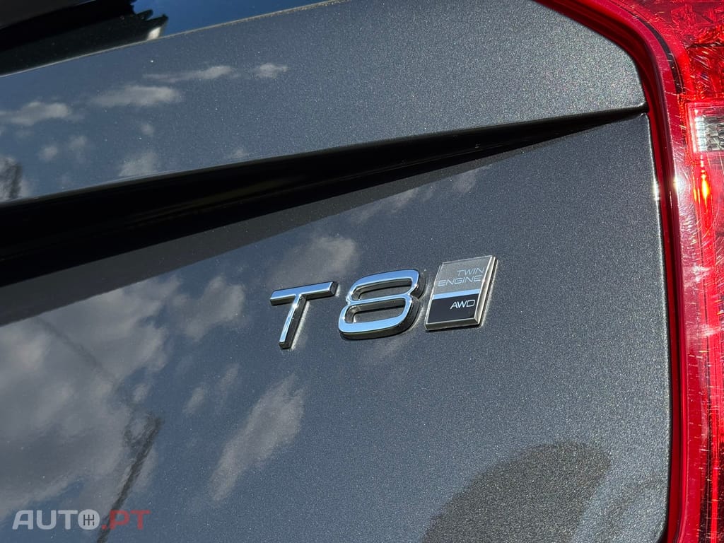 Volvo XC90 2.0 T8 PHEV Inscription Expression AWD