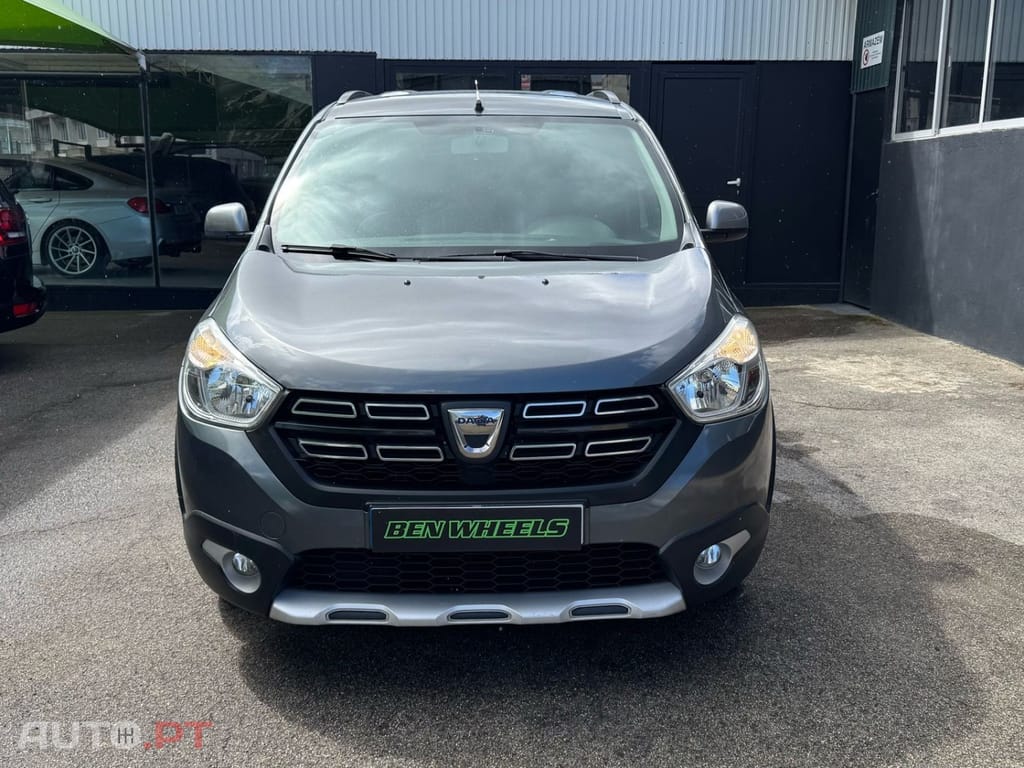 Dacia Lodgy 1.5 Blue dCi Stepway 7L
