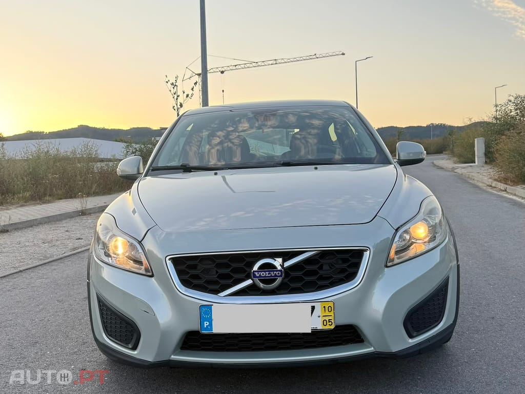 Volvo C30 1.6 D Drive 99g Momentum Start/Stop