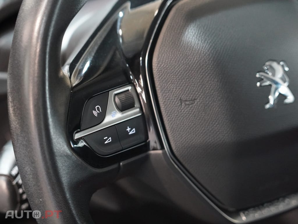 Peugeot E-208 50 kWh Active Pack