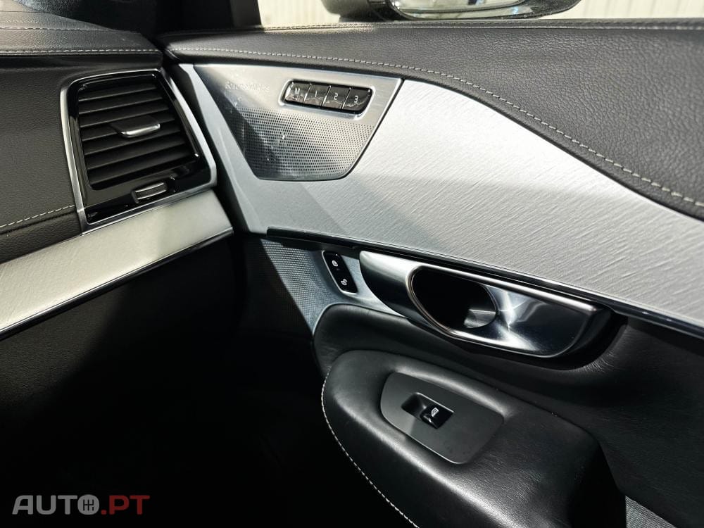 Volvo XC90 T8 AWD Twin Engine Geartronic Inscription