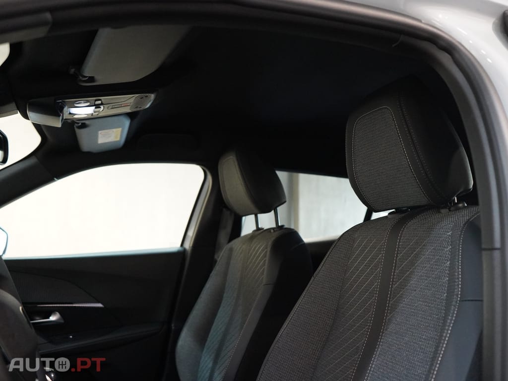 Peugeot 2008 1.2 PureTech Allure
