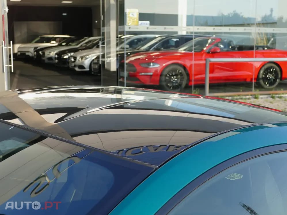 Aston Martin Vantage Coupé V8