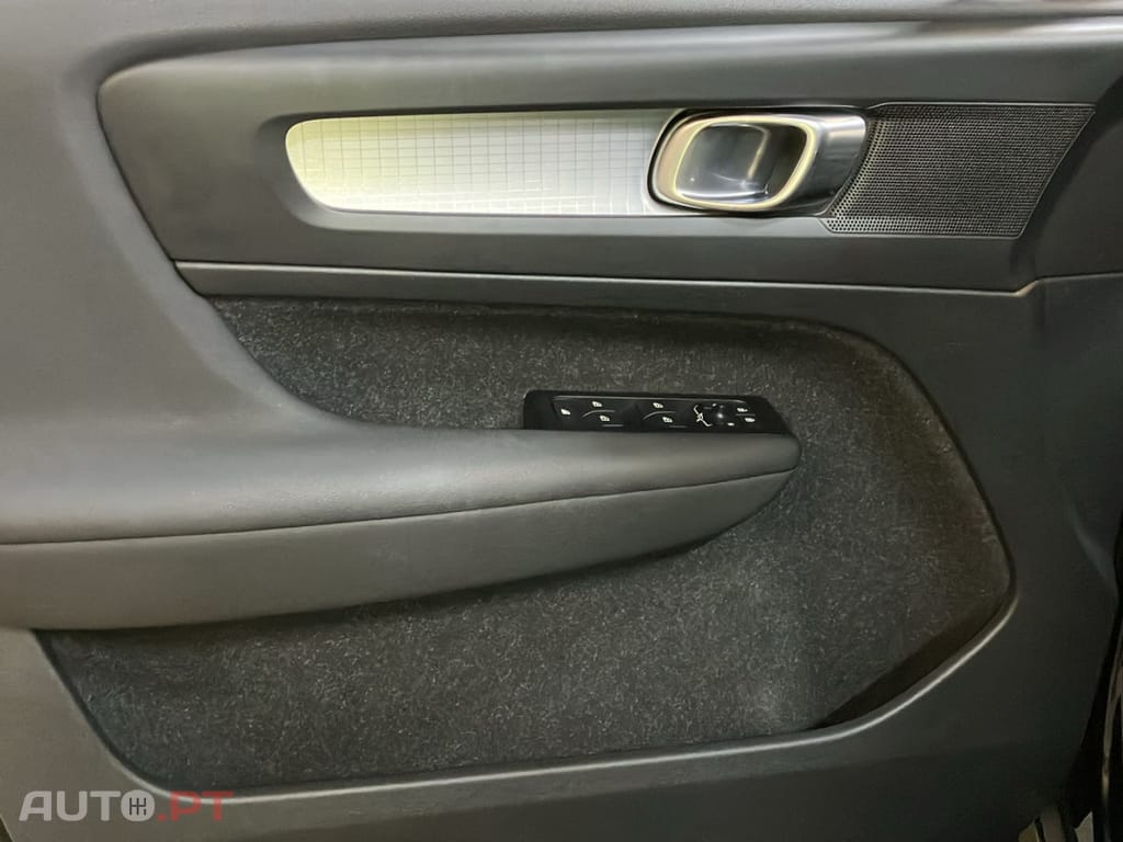 Volvo XC40 1.5 T5 PHEV Core