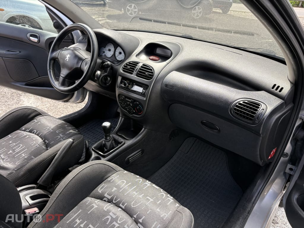 Peugeot 206 1.6 HDi XS