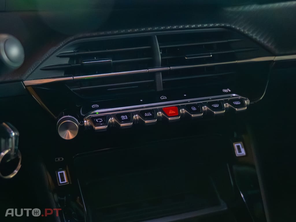 Peugeot 2008 1.2 PureTech Active Pack