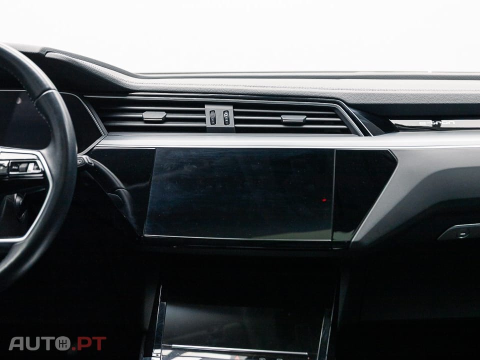 Audi E-Tron 50 quattro