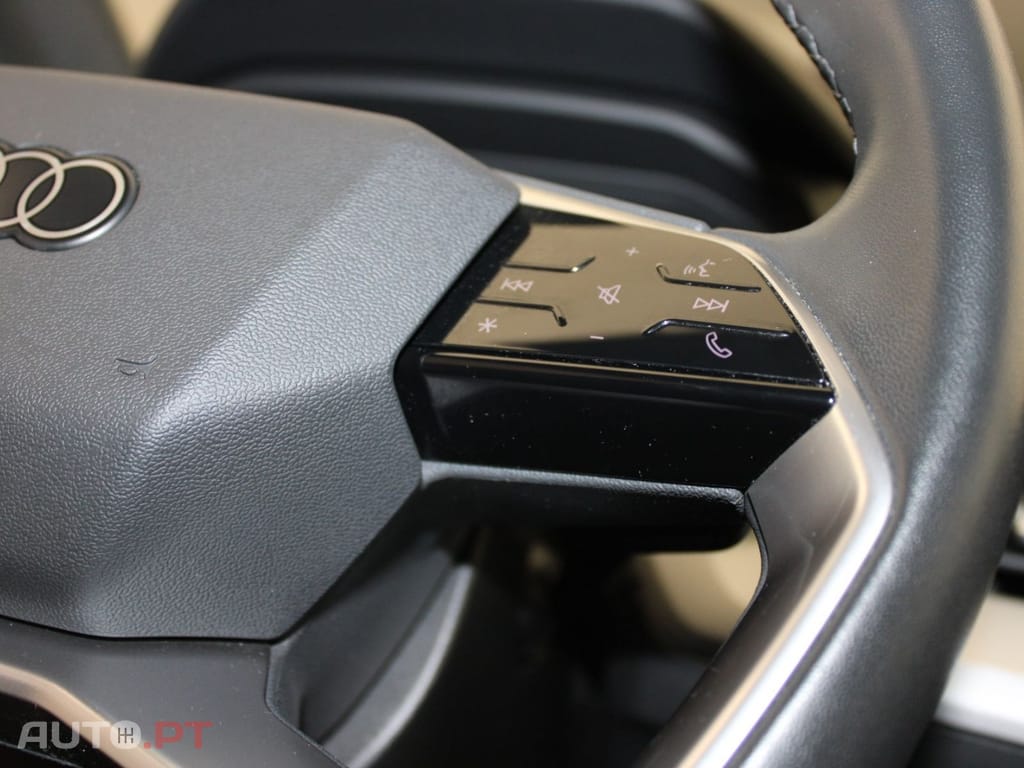 Audi Q4 E-Tron 35 S-LINE I.V.A DEDUTÍVEL