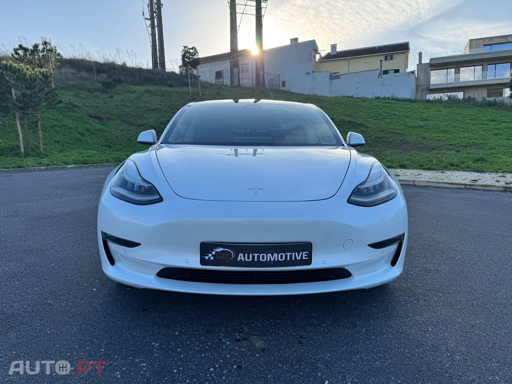 Tesla Model 3 Long-Range Dual Motor AWD