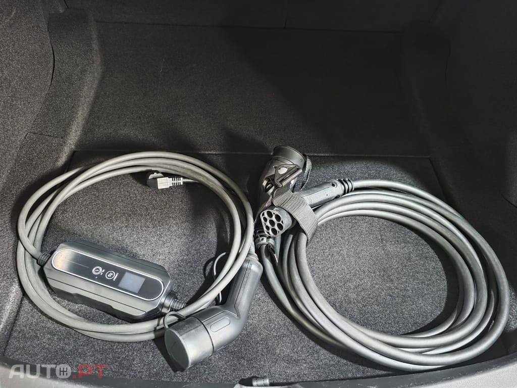 Tesla Model 3 Long Range AWD Dual Motor