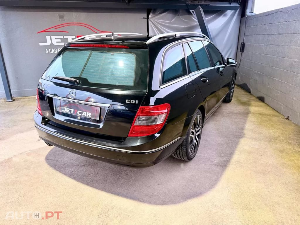 Mercedes-Benz C 220 d Avantgarde — fotografia 4